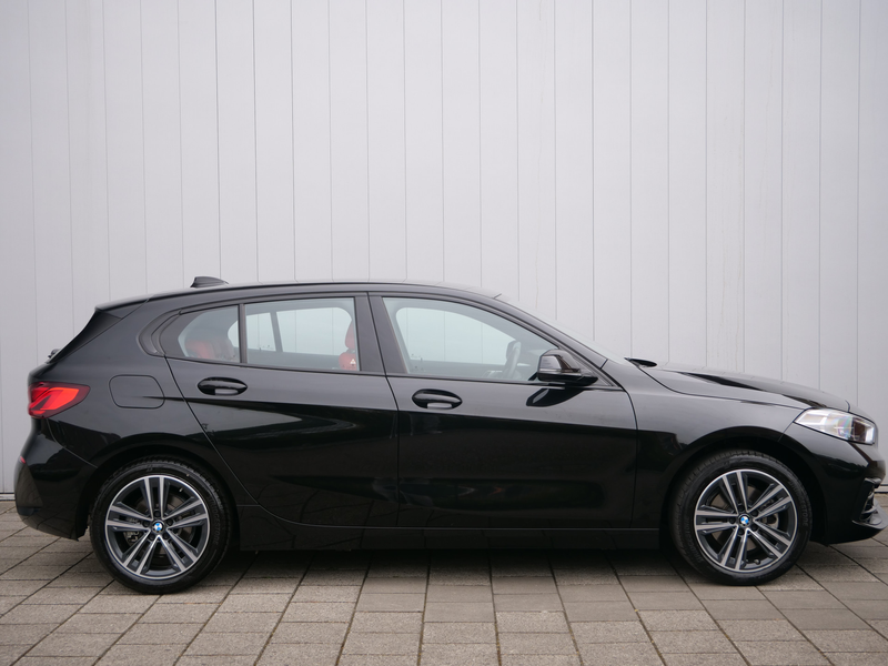 BMW 118 1-serie 118i Business Edition 136 Pk Automaat Navi — photo 5