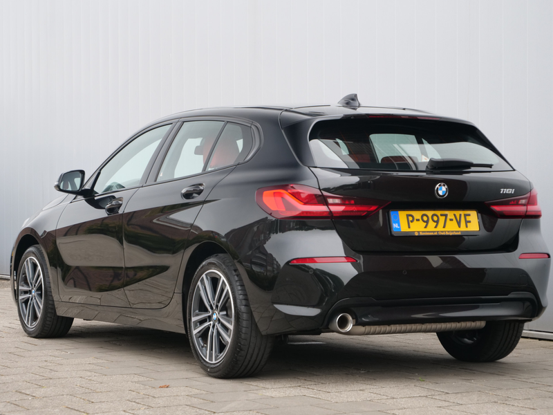 BMW 118 1-serie 118i Business Edition 136 Pk Automaat Navi — photo 3