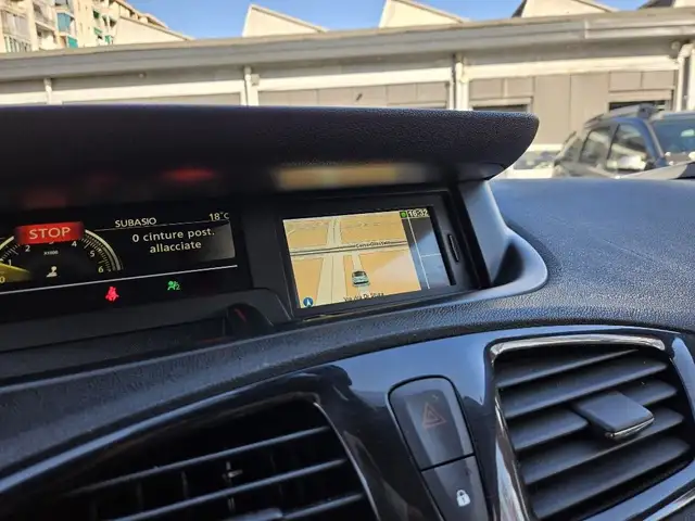 Renault Scenic view 13