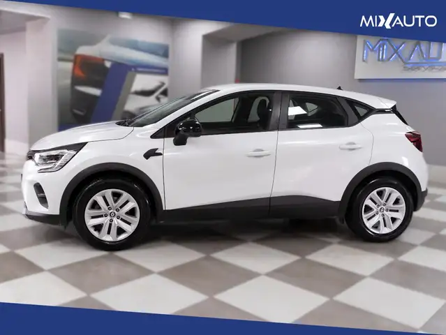 Renault Captur view 3