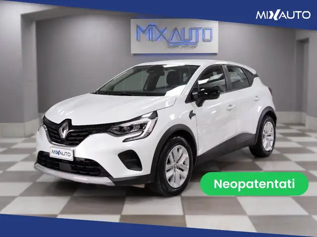 2023 Renault Captur in White for sale