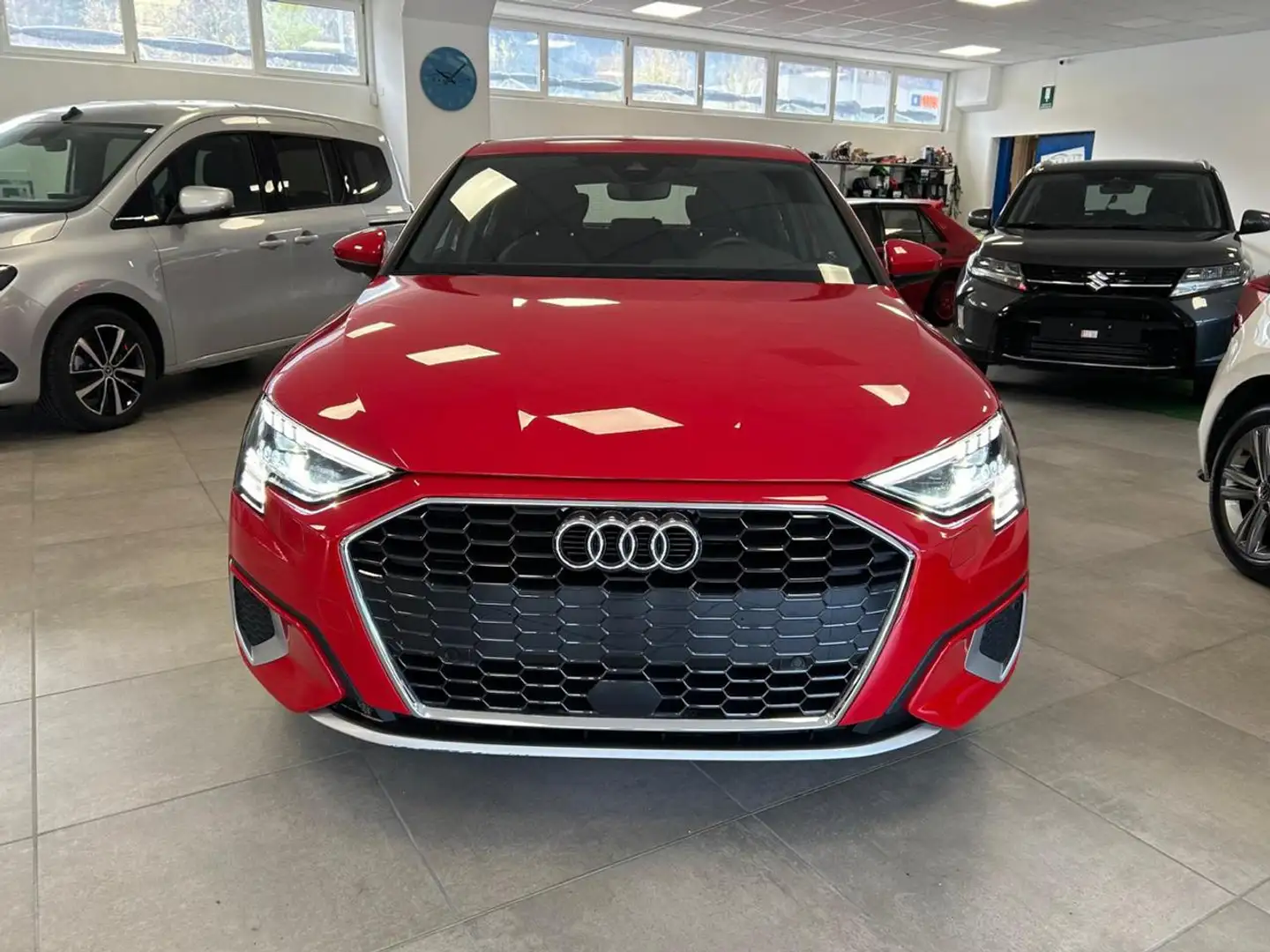 Audi A3 SPB 35 TDI S tronic Business Advanced Rosso - 2