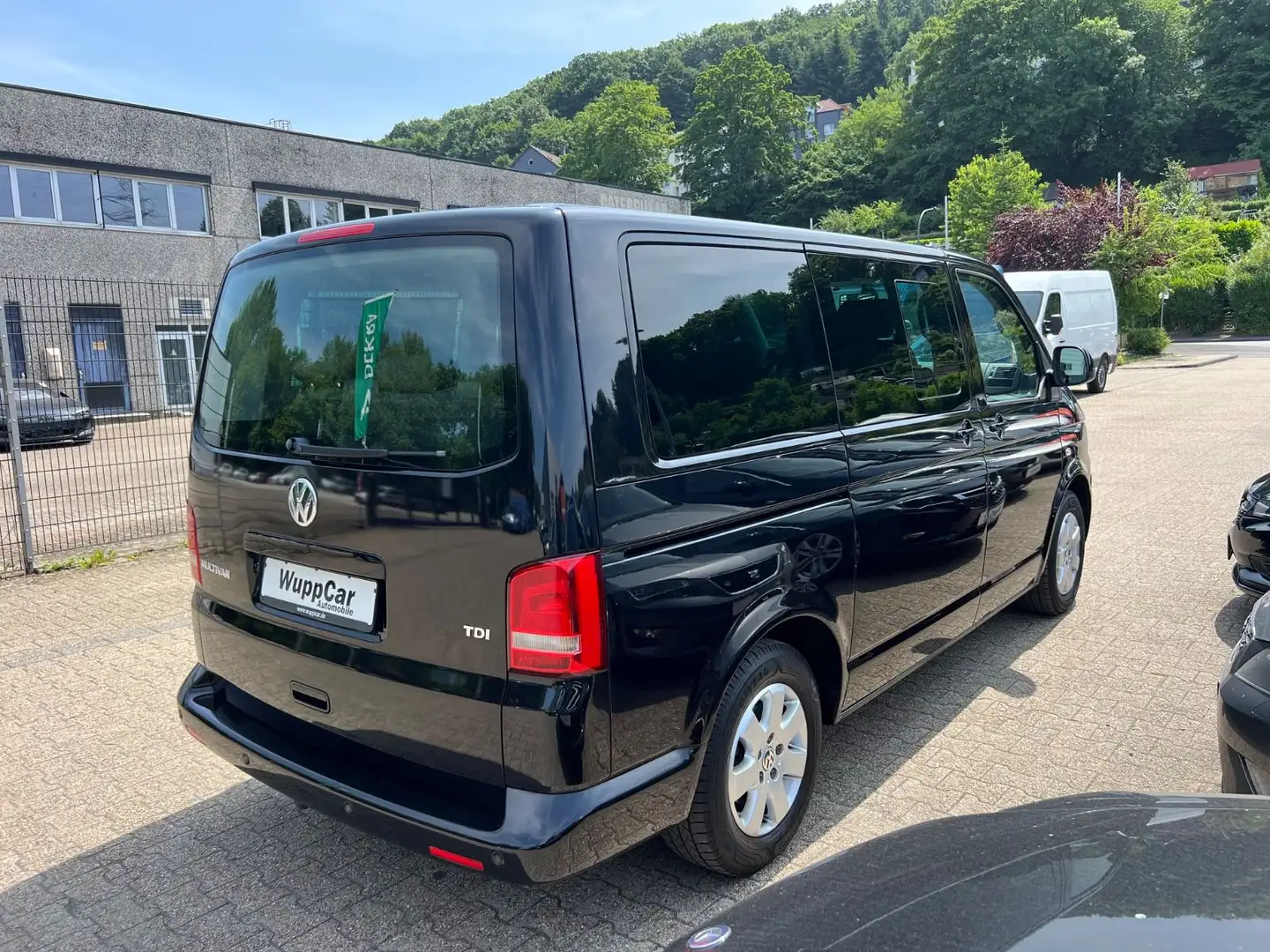 Volkswagen T5 Multivan 7-SITZER*KLIMA*TEMPOMAT*PDC*AHK*ALU* Noir - 2