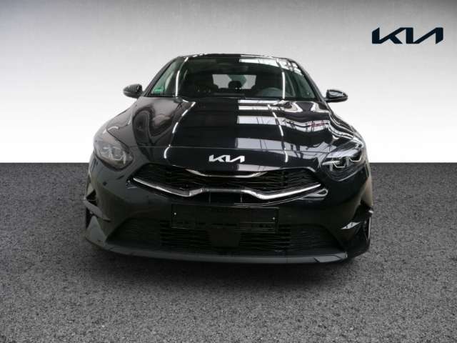 Kia Ceed / cee'd SPIRIT 1.5T 140 NAVI,DAB,KLIMA,CARPLAY,SITZHZG,LEN