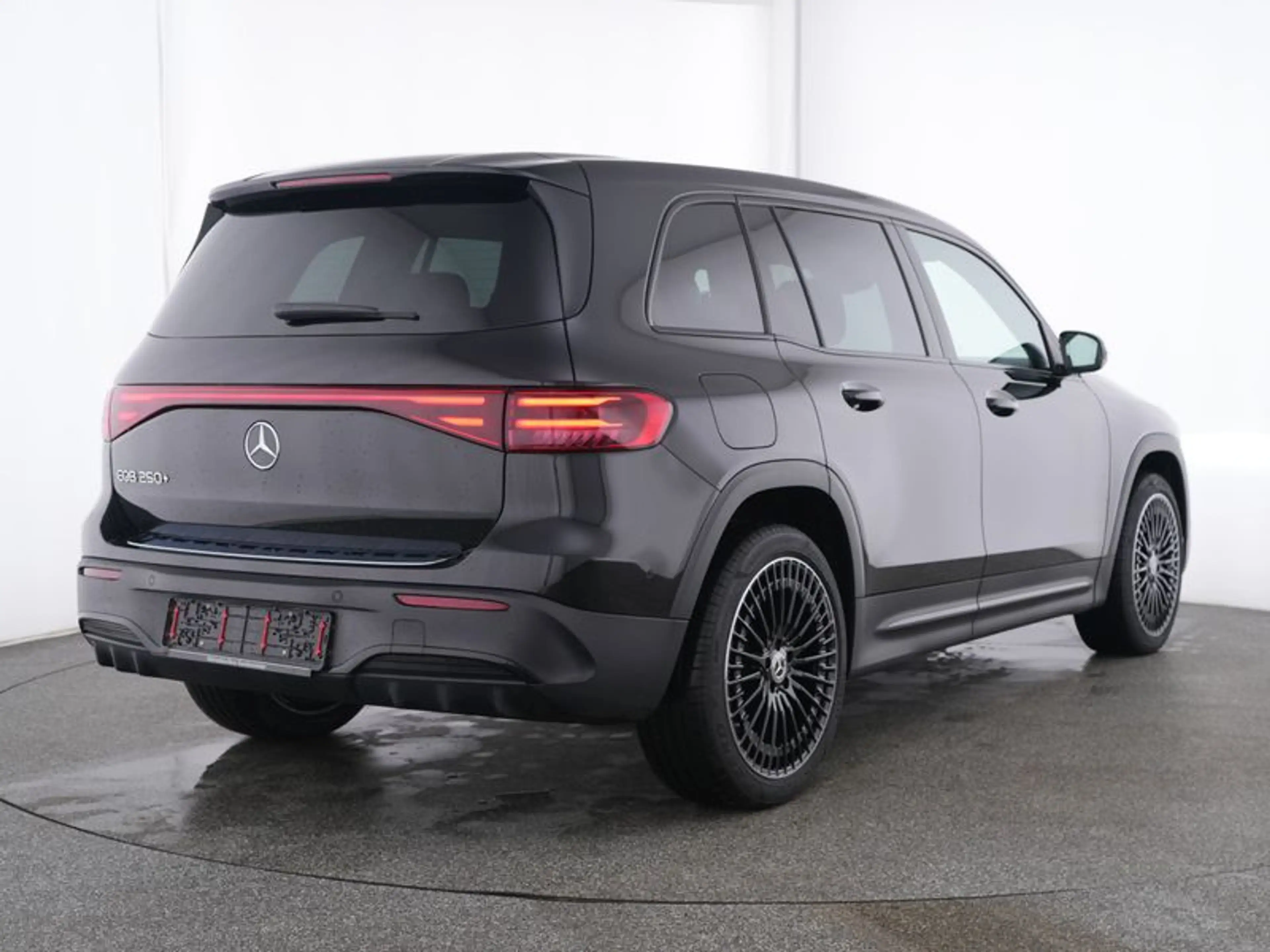 Mercedes-Benz EQB 250 250+ AMG Line 71 kWh AMG Line | Night Pakket | Dis — photo 2