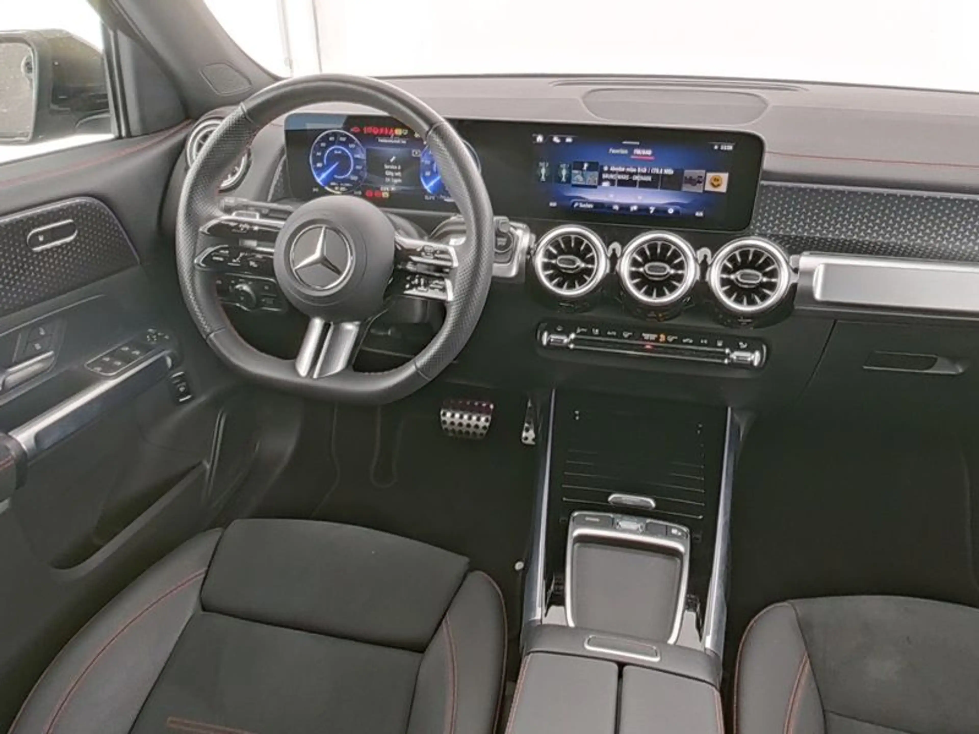 Mercedes-Benz EQB 250 250+ AMG Line 71 kWh AMG Line | Night Pakket | Dis — photo 5