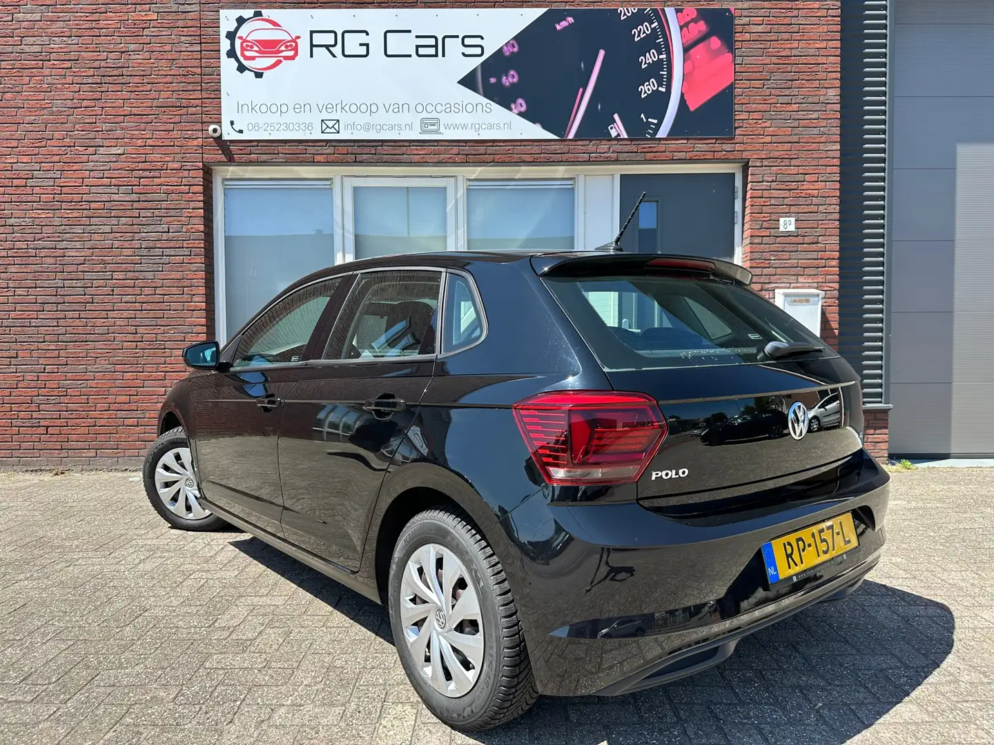 Volkswagen Polo 1.0 TGI Comfortline / Navi / Carplay / NAP / DAB+ Zwart - 2