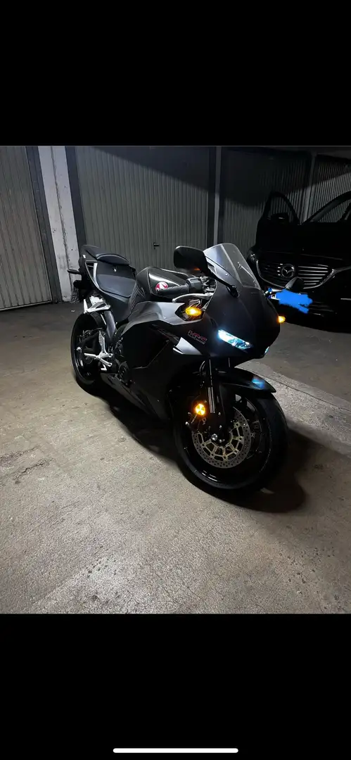 Honda CBR 600 EZ 06/2024  1.241 km 1Jahr Garantie Garagenfahrz - 1