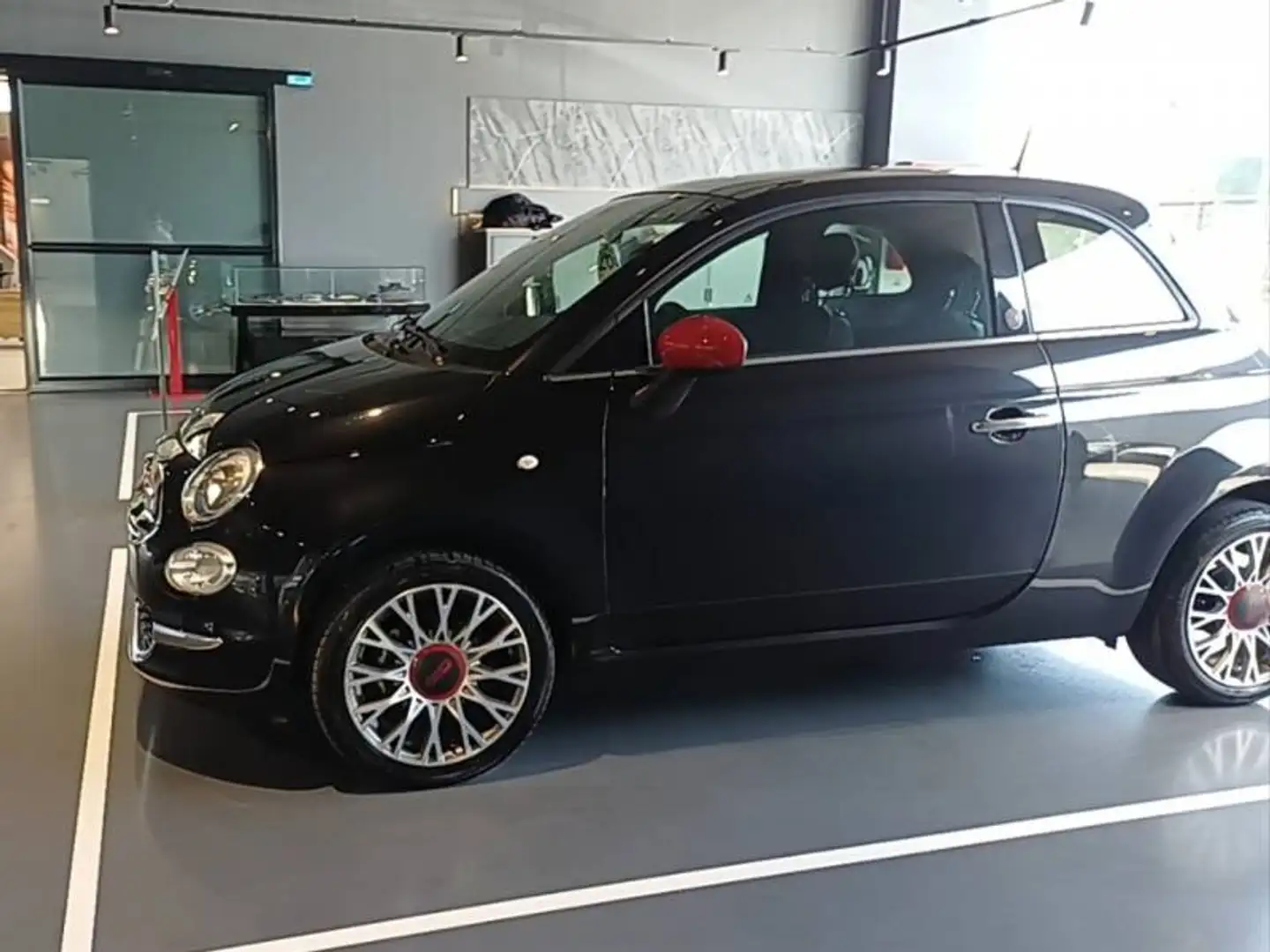 Fiat 500 2 1.0 Hybrid 70 (Red) Negro - 1