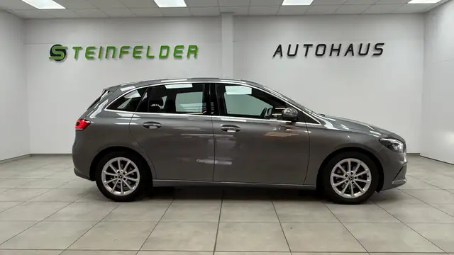 Mercedes-Benz B Class view 8