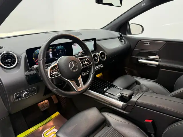 Mercedes-Benz B Class view 10