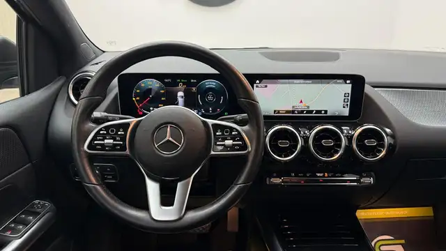 Mercedes-Benz B Class view 15