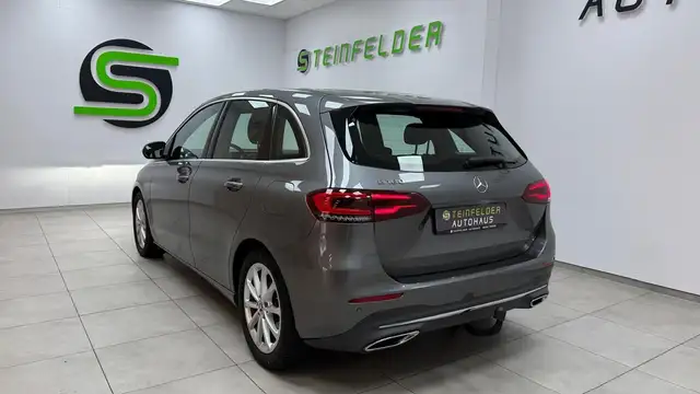 Mercedes-Benz B Class view 7