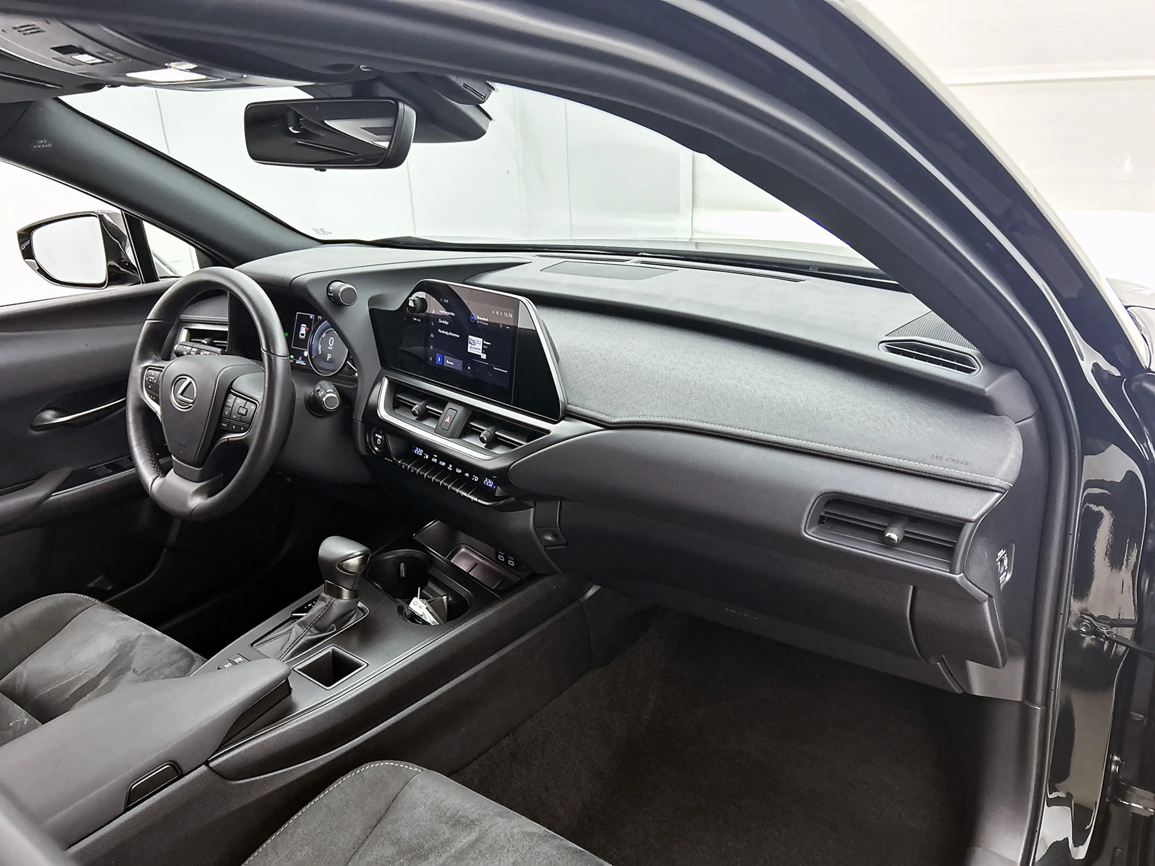 Lexus UX 250h | Dealeronderhouden | Lexus-paasweekend — photo 6