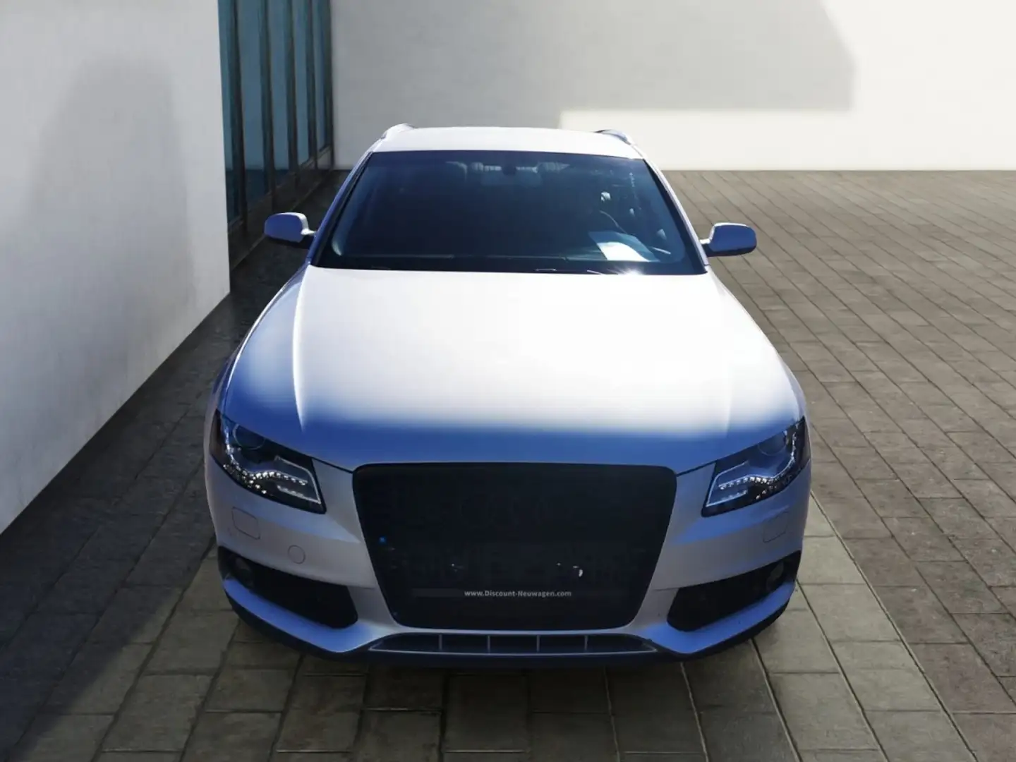 Audi A4 Avant Ambition*Bi-Xenon*Navi*Alu*PDC* Klima Xenon Silber - 2