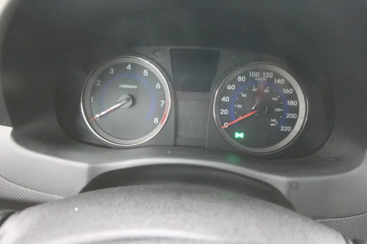 Hyundai ACCENT снимка Hyundai ACCENT