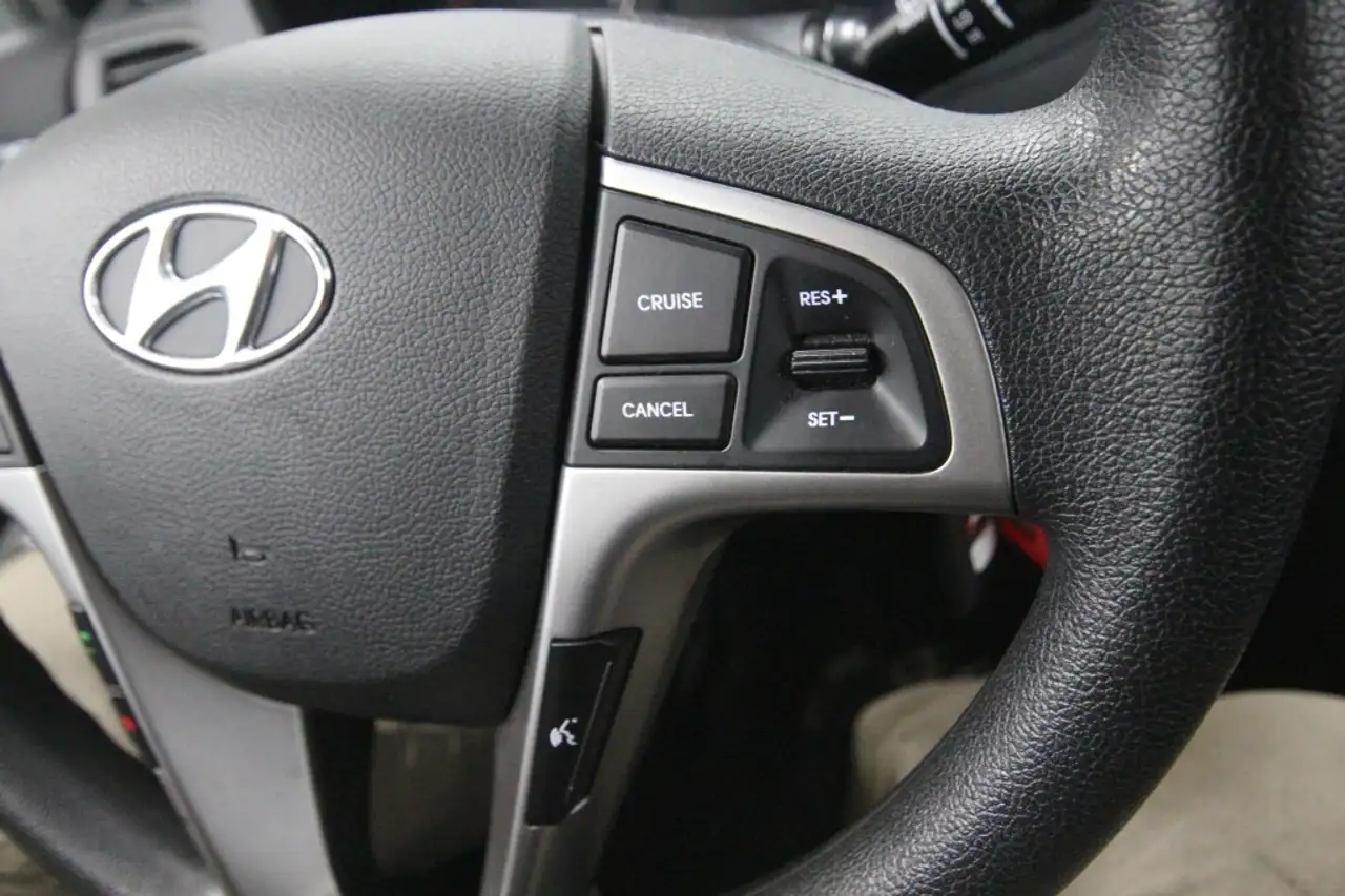 Hyundai ACCENT снимка Hyundai ACCENT