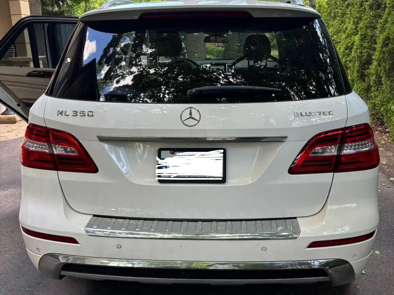 Mercedes-Benz M-Class снимка Mercedes-Benz M-Class