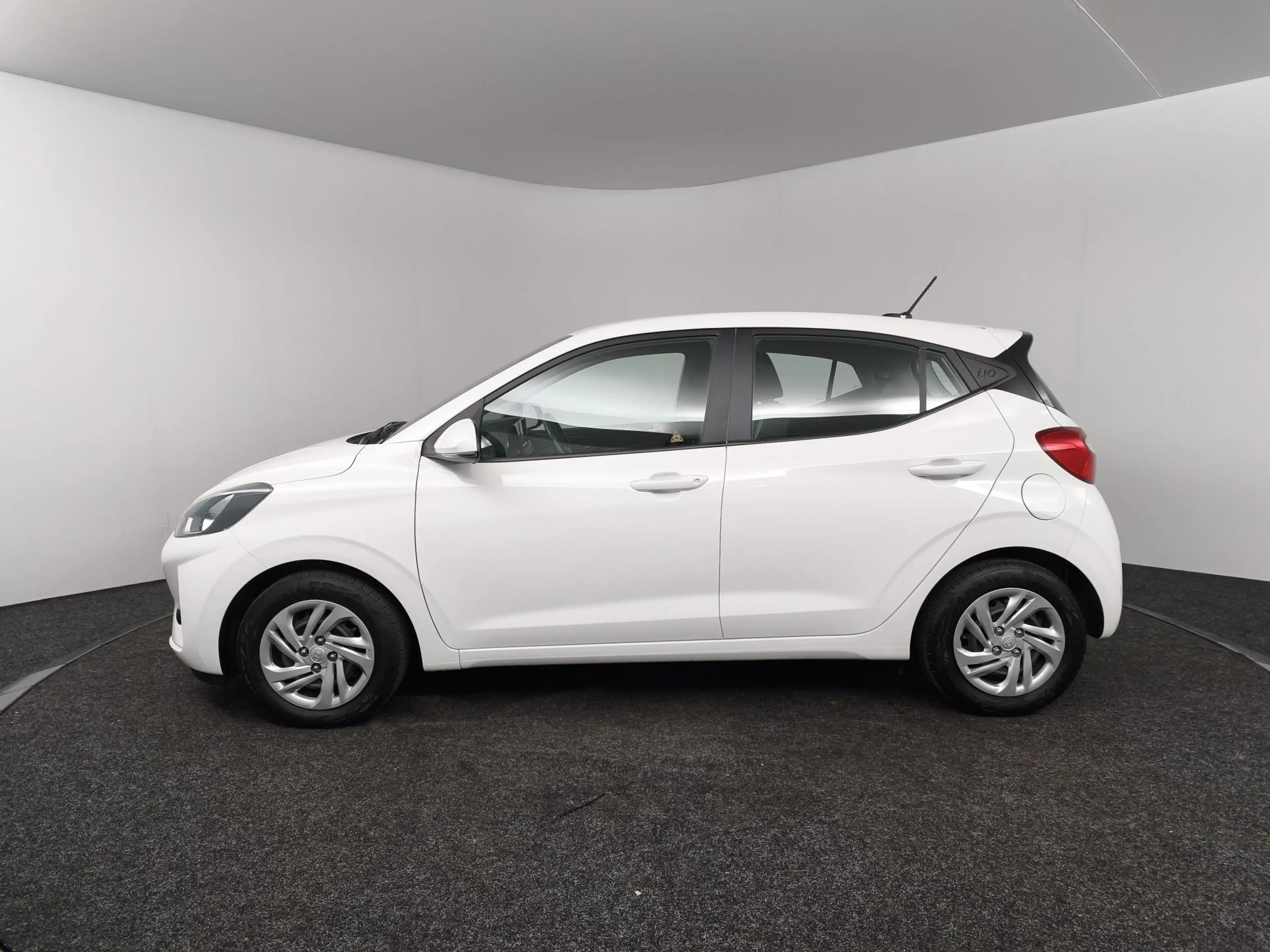 Hyundai i10 1.0 Comfort | Apple CarPlay / Android Auto | Airco — photo 15