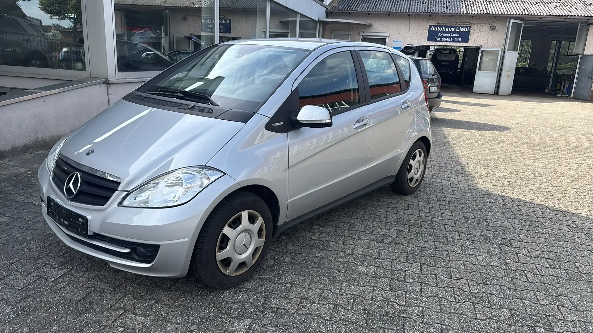 Mercedes-Benz A 150 Blue EFFicienc AHK Sitzheizung Argintiu - 1