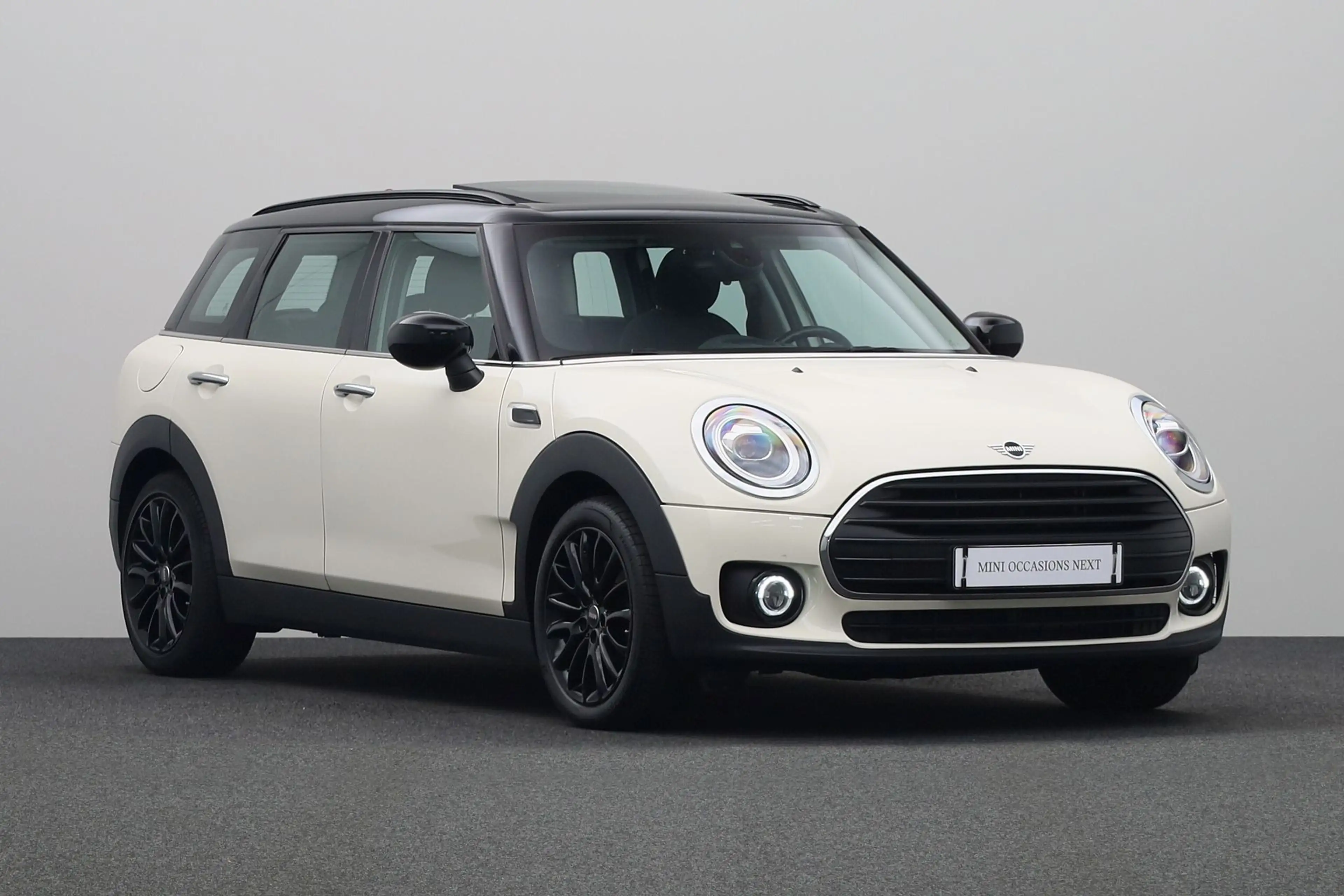 MINI Cooper Clubman 1.5 Business Edition — photo 6