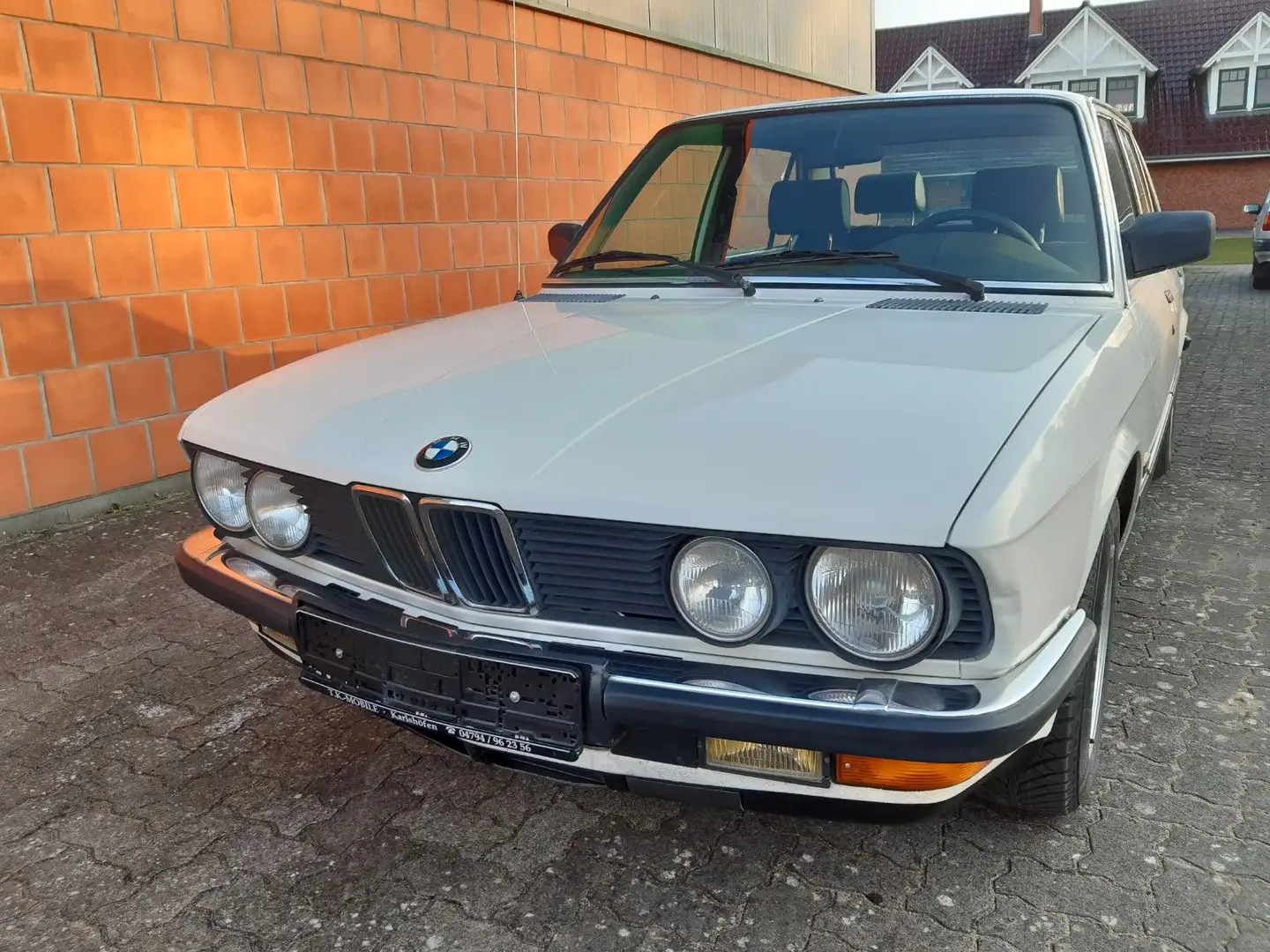 BMW 524 Turbo - Diesel 1.Hand - wenig Km. Weiß - 2