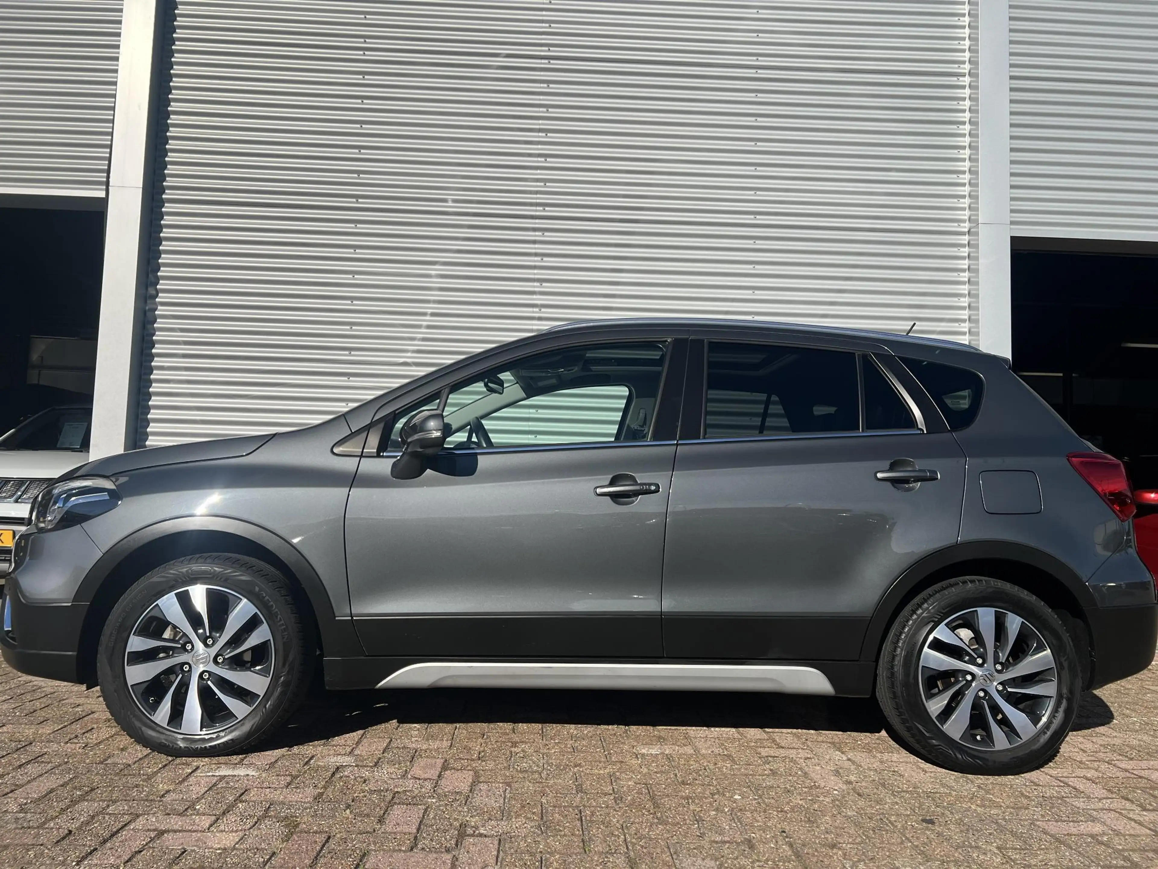 Suzuki S-Cross 1.4 Boosterjet Style Smart Hybrid — photo 3