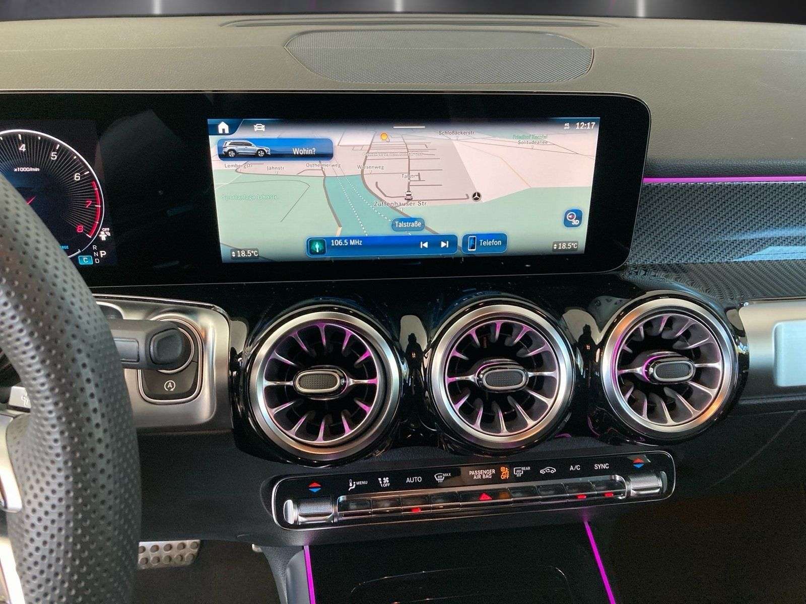 Mercedes-Benz GLB 220
