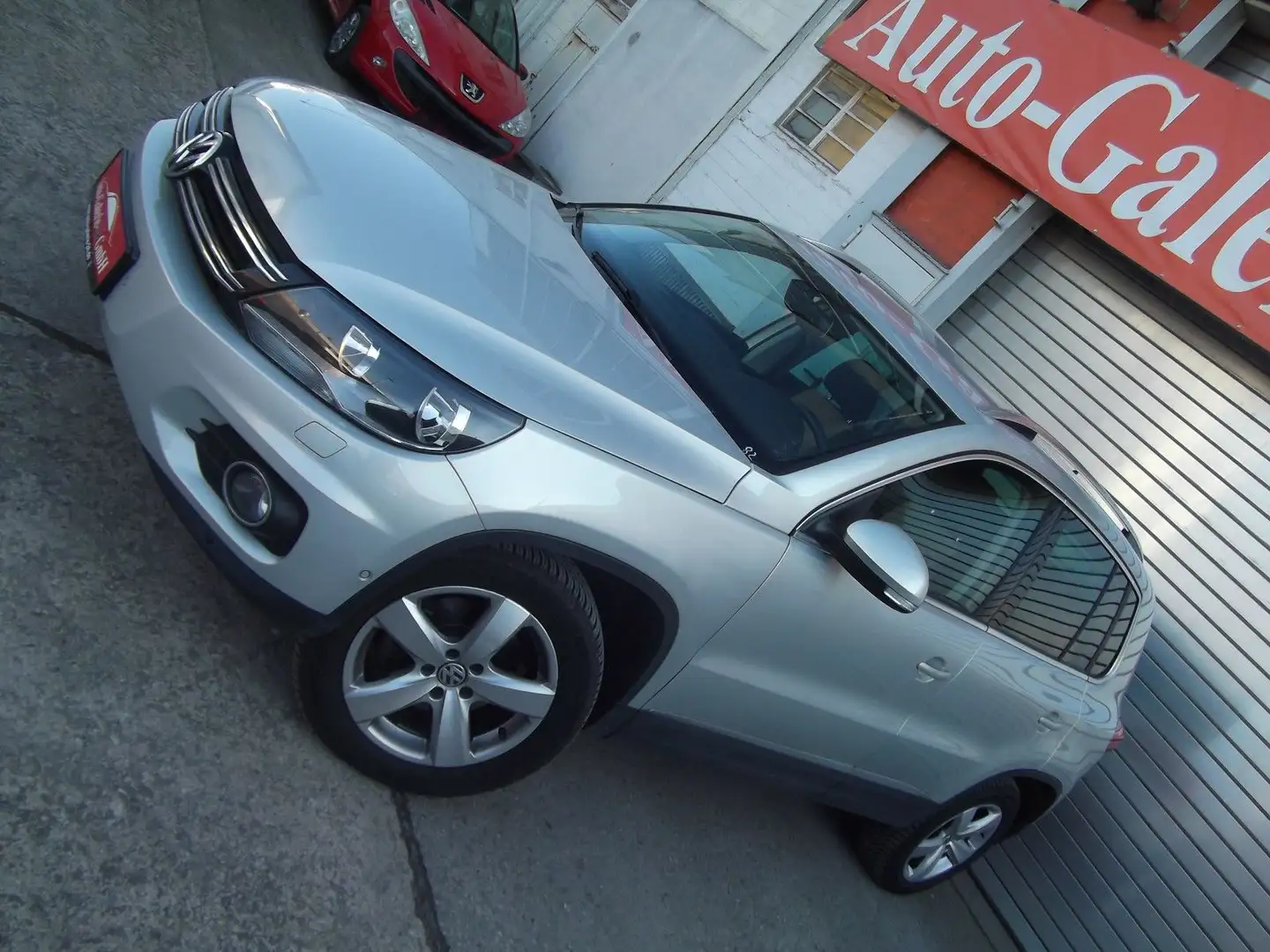Volkswagen Tiguan Track & Style 4Motion Orgi. 47800 Km Argent - 1