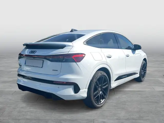 Audi Q4 E-Tron view 5