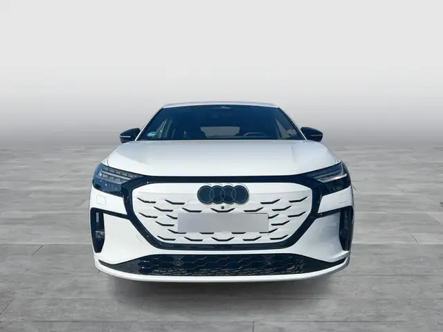 Audi Q4 E-Tron view 8