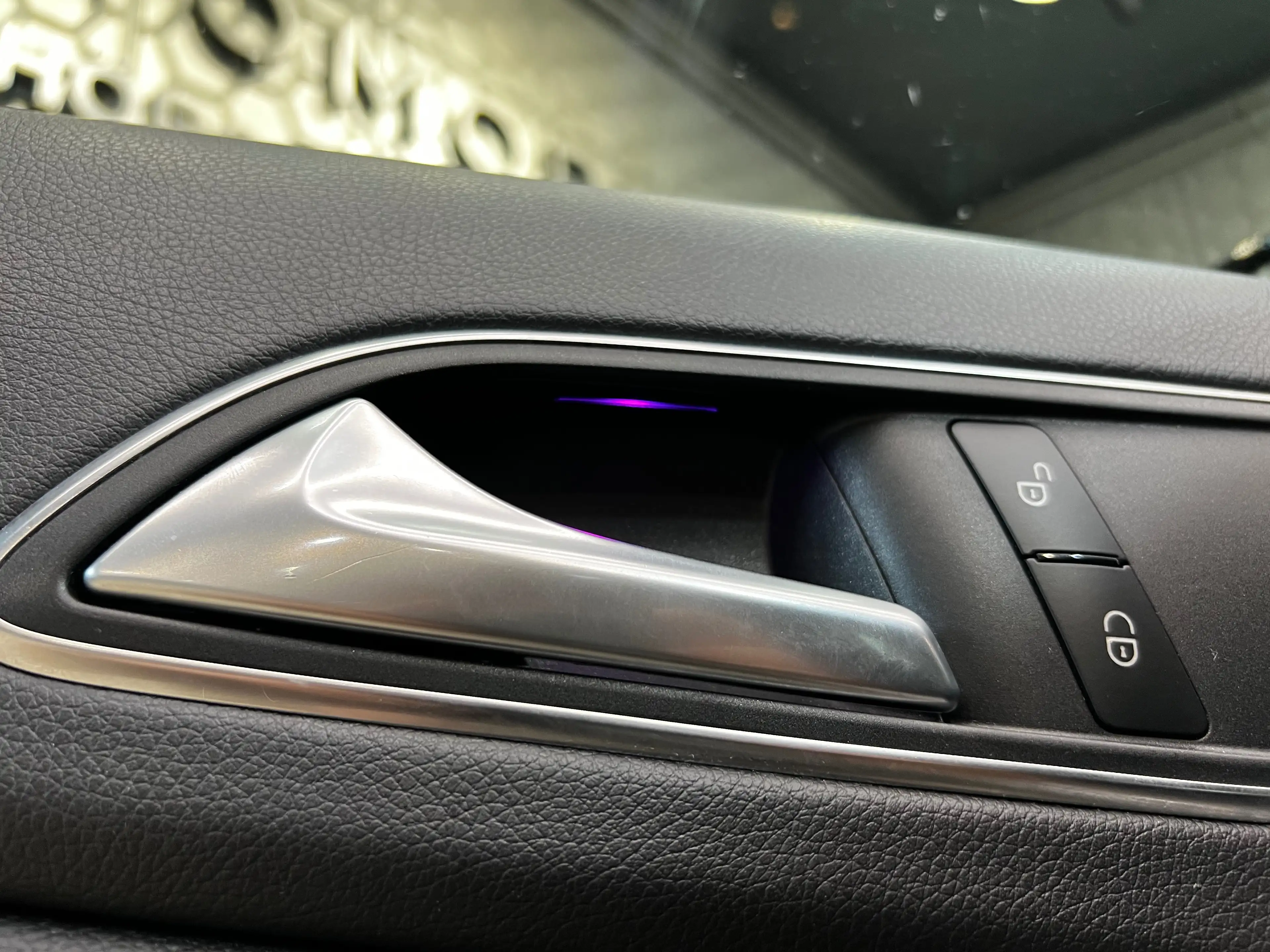 Mercedes-Benz A 45 AMG 4Matic*PDC*NAVI*AMBIENTE*VOLLEDER*SITZHEIZUNG*LED* — photo 13