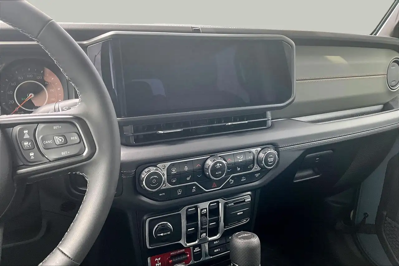 Jeep Gladiator photo Jeep Gladiator