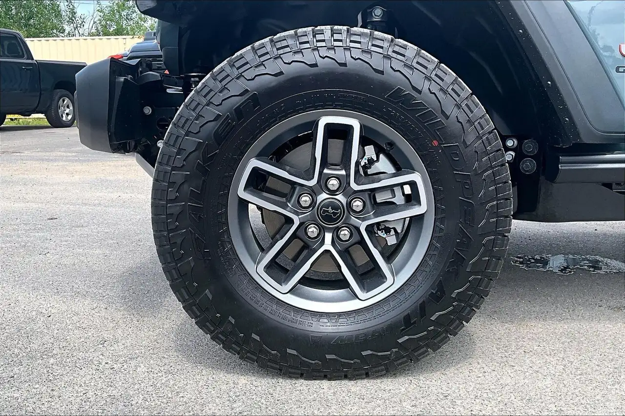 Jeep Gladiator photo Jeep Gladiator