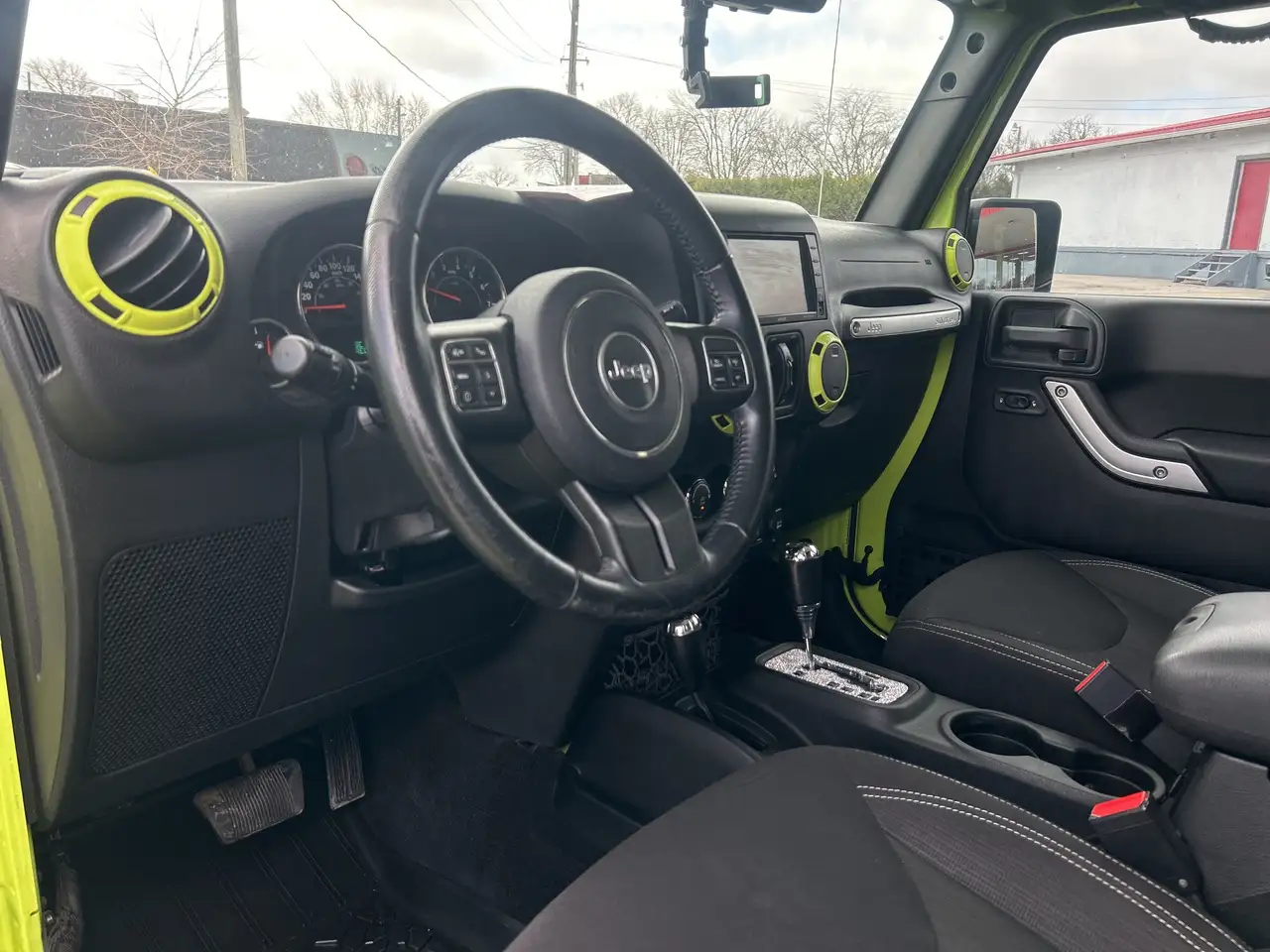 Jeep Wrangler снимка Jeep Wrangler