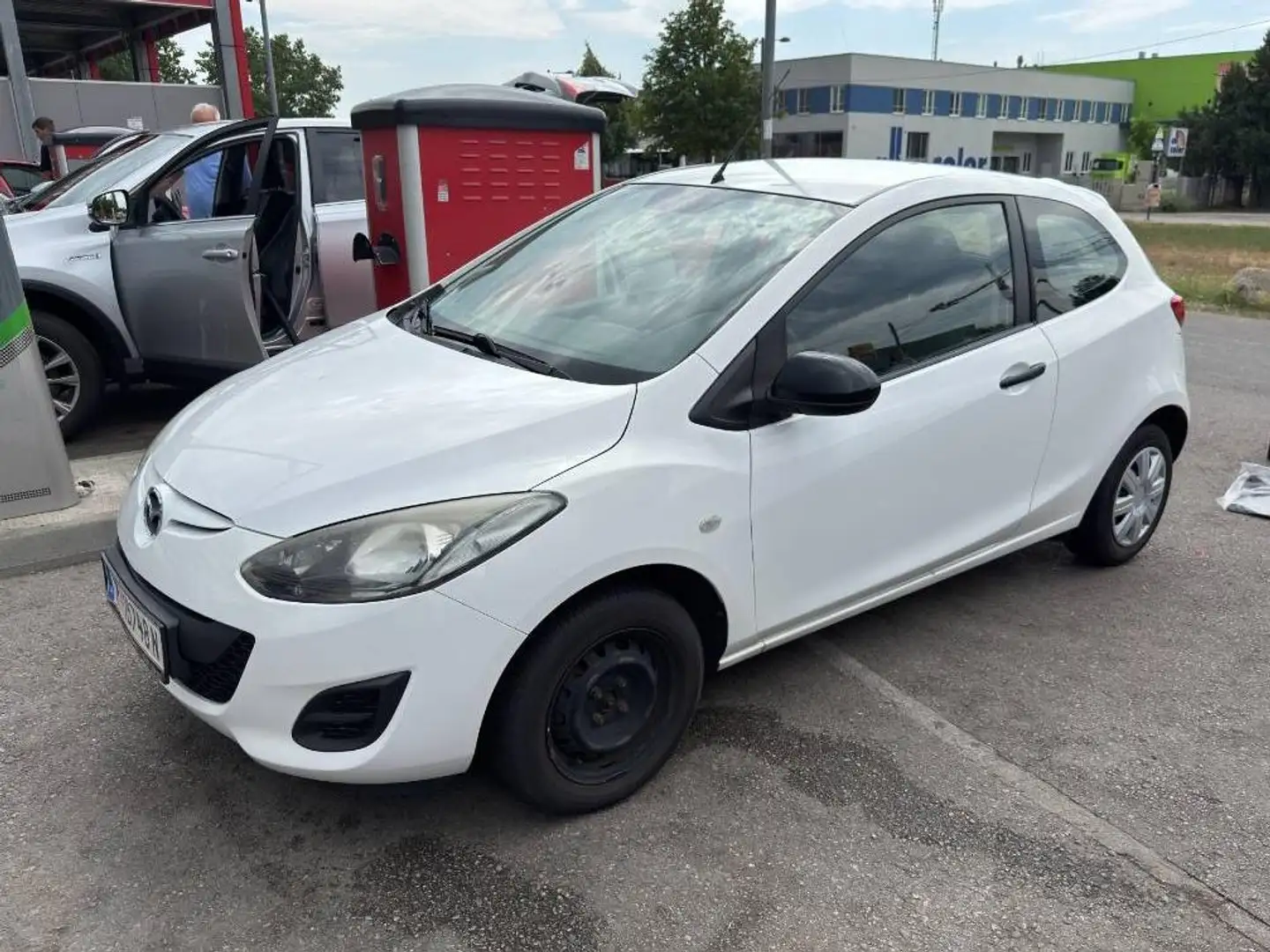 Mazda 2 Mazda 2 1,3i Life Life Weiß - 1