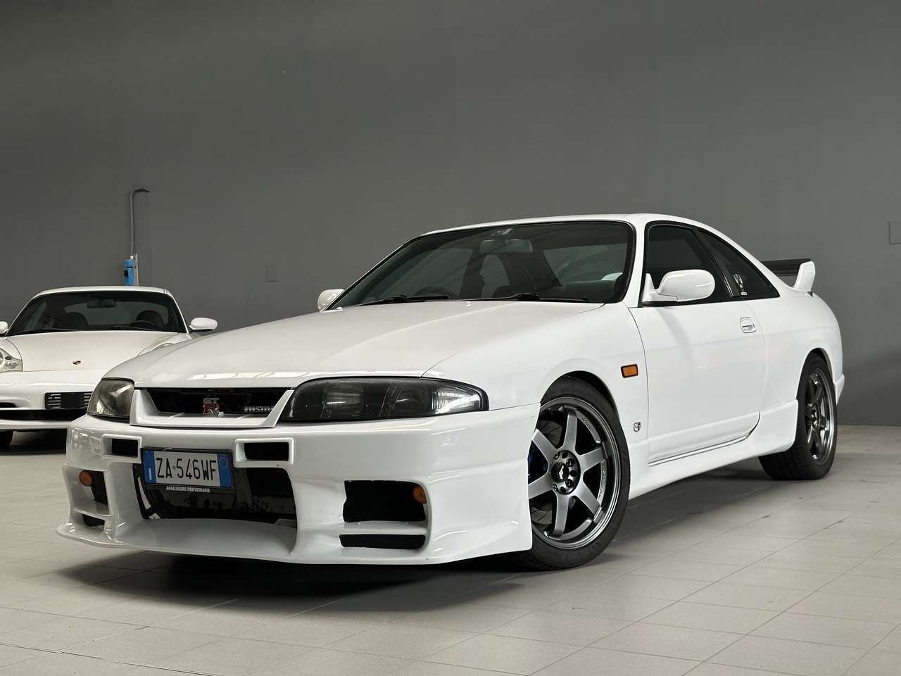Nissan Skyline R33