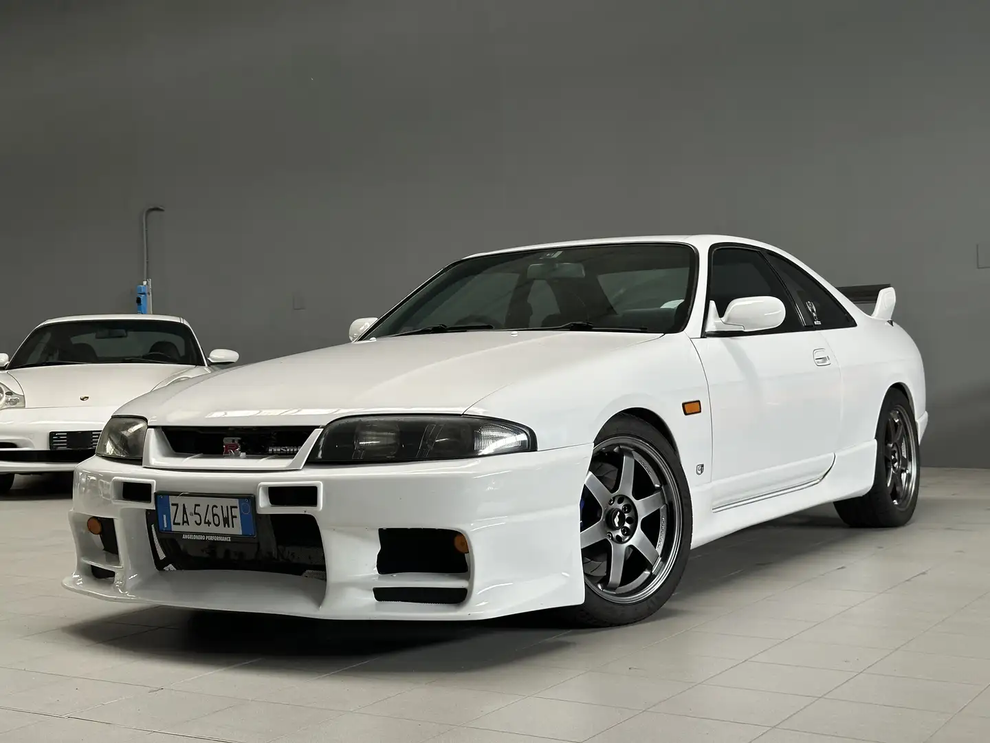 Nissan Skyline R33 Weiß - 1