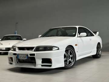 R33