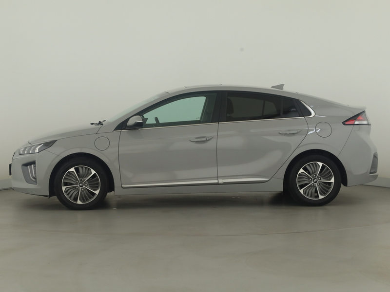 Hyundai IONIQ 1.6 GDI Prime-Paket Plug-In 2xKlima 4xSHZ — photo 7