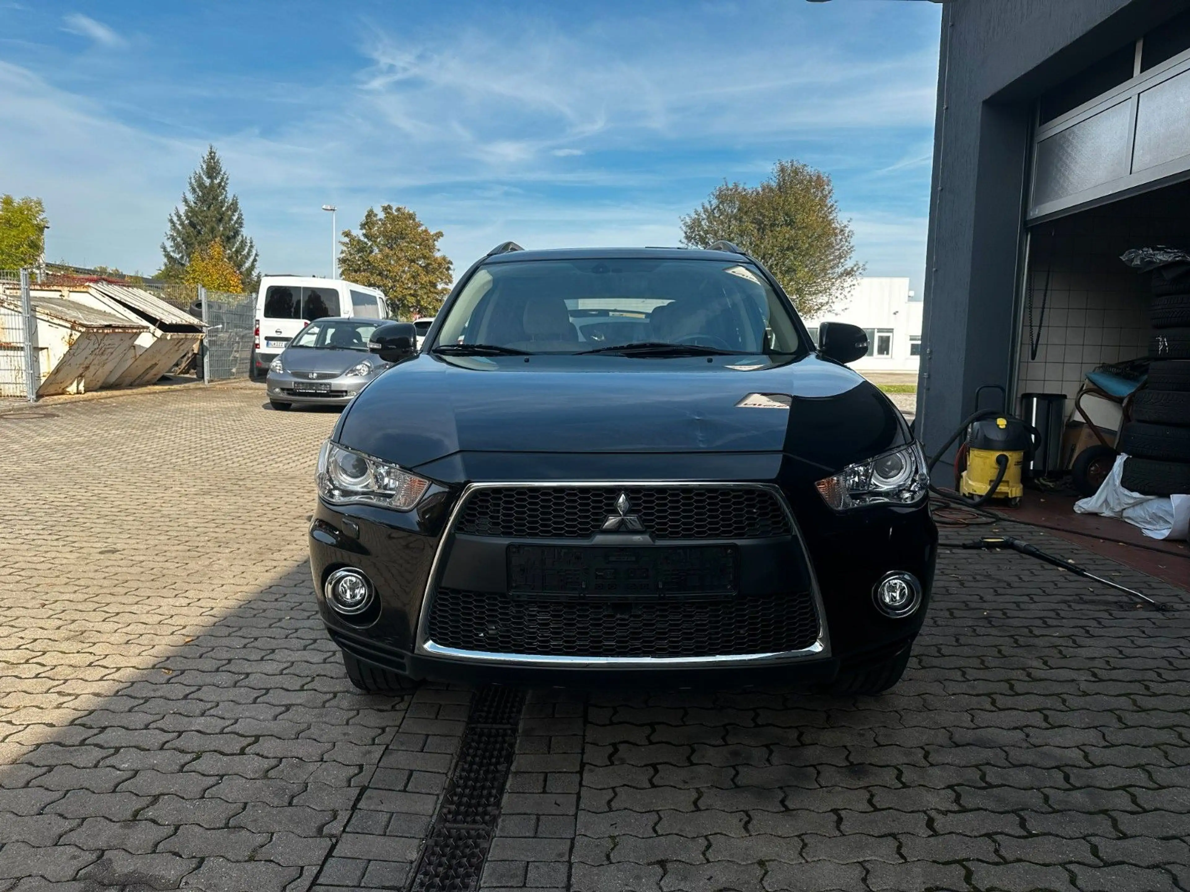 Mitsubishi Outlander Instyle 4WD,Allrad,Leder, Automatik, — photo 2