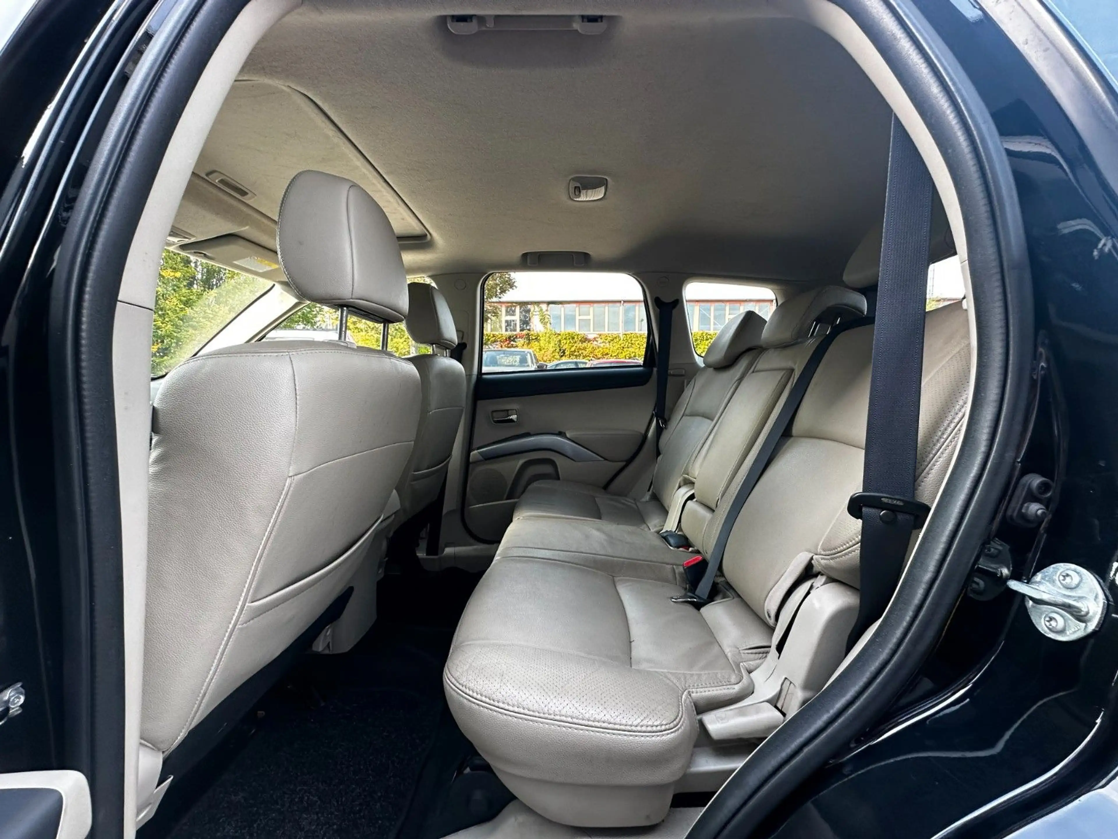 Mitsubishi Outlander Instyle 4WD,Allrad,Leder, Automatik, — photo 11