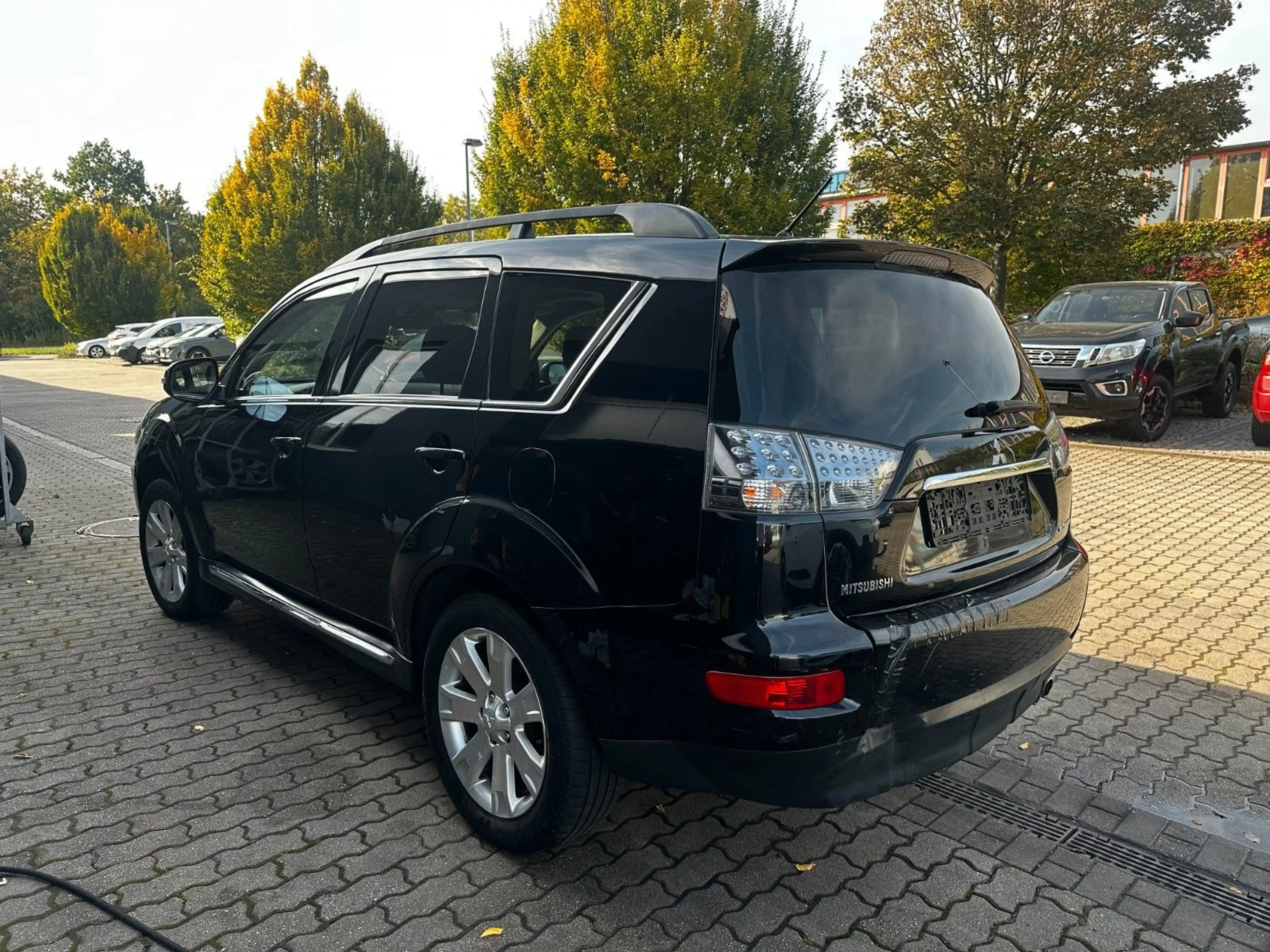 Mitsubishi Outlander Instyle 4WD,Allrad,Leder, Automatik, — photo 4