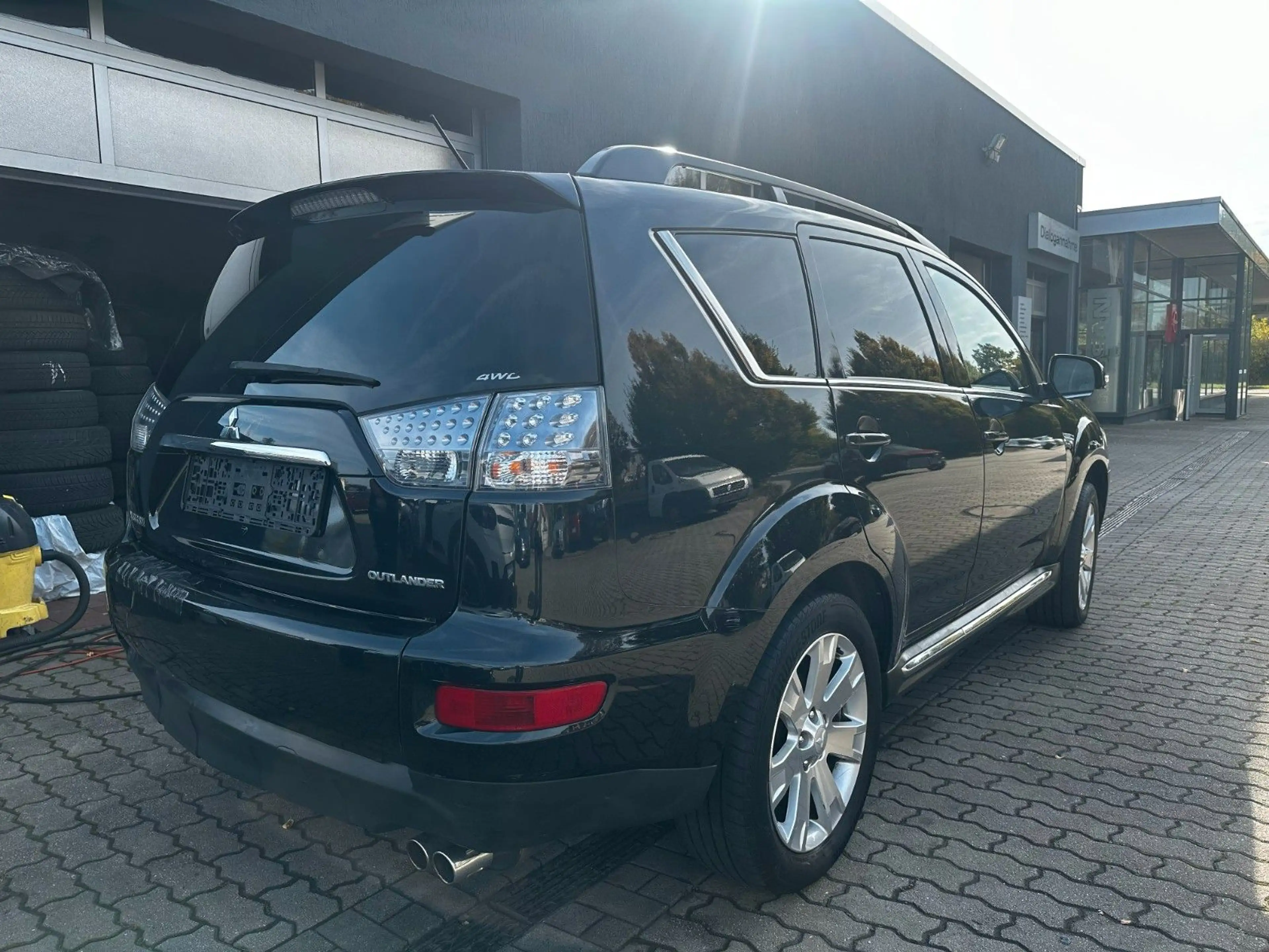 Mitsubishi Outlander Instyle 4WD,Allrad,Leder, Automatik, — photo 6