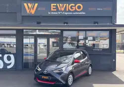 Toyota Aygo 1.0 VVTI 70 X-Play X-Shift CAMERA DE RECUL CARPLAY CLIM -