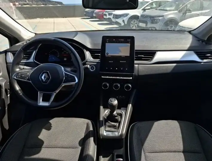 Renault Captur techno Tce 2024, foto 3