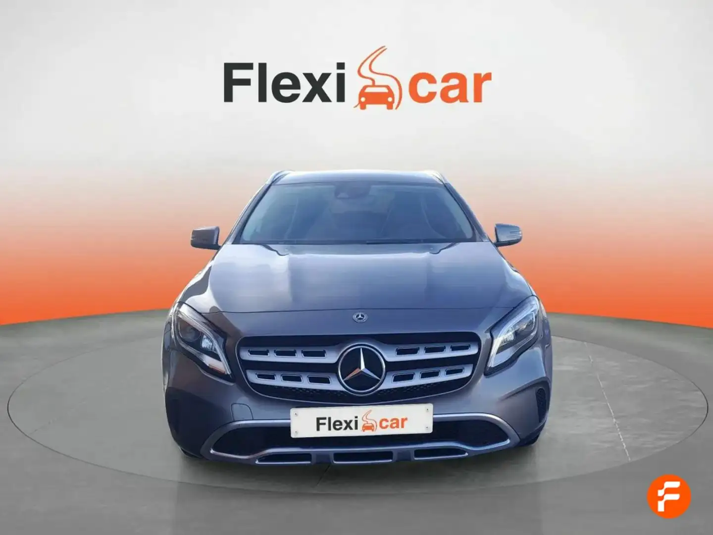 Mercedes-Benz GLA 200 200d Urban Gris - 2