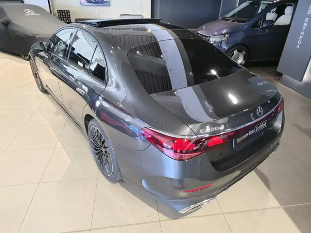 Mercedes-Benz E-Class view 15