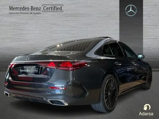 Mercedes-Benz E-Class view 2