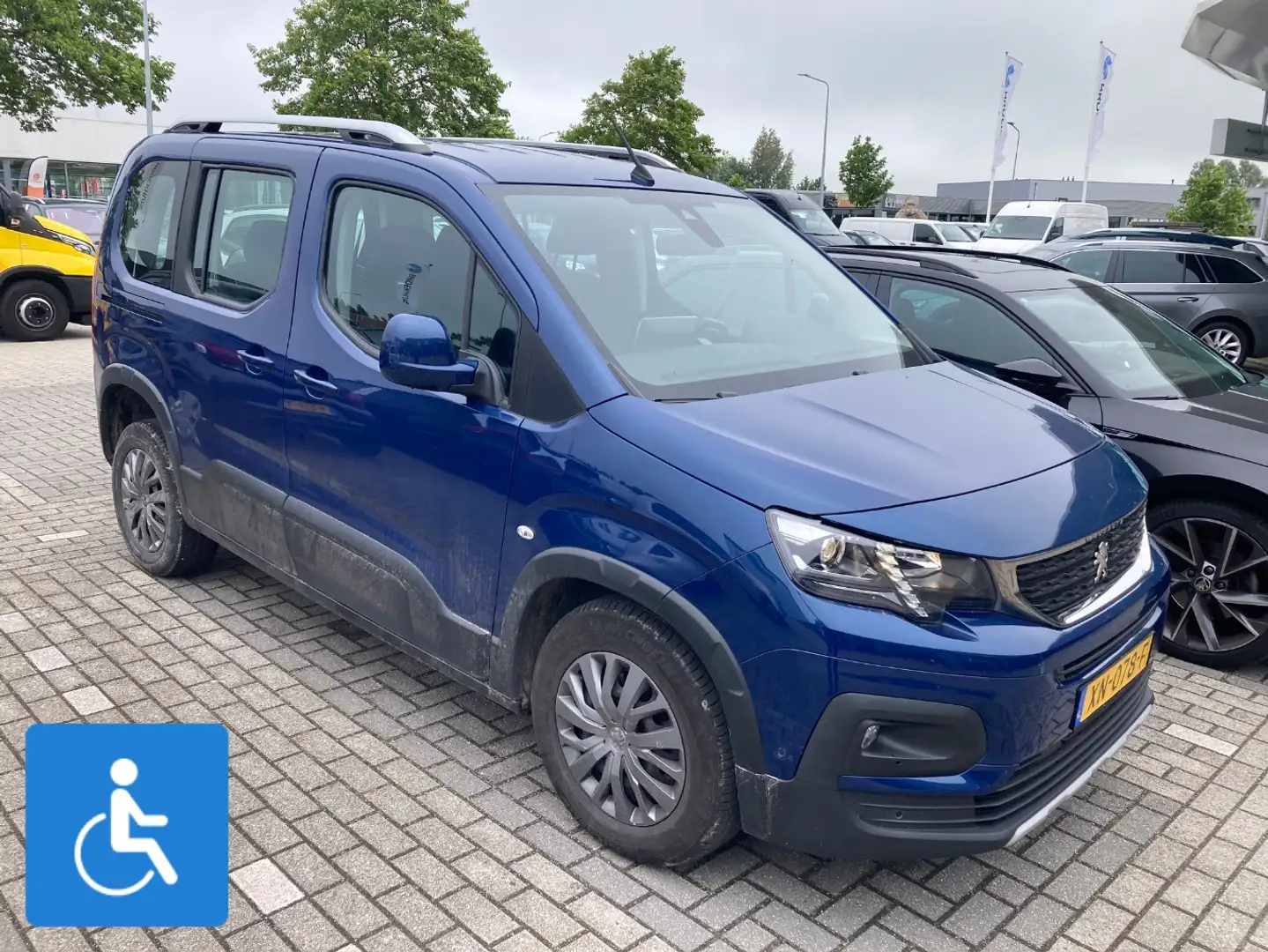 Peugeot Rifter L1 Rolstoelauto 4+1 incl. lier Blauw - 1